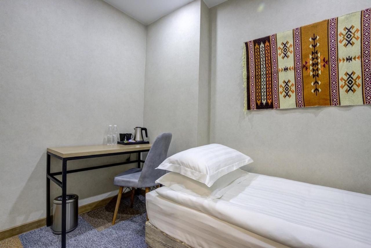 My Hotel בישקק מראה חיצוני תמונה